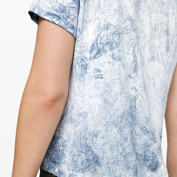 Lululemon Train To Be Short Sleeve White/Luna Size 6 - Picture 3 of 7